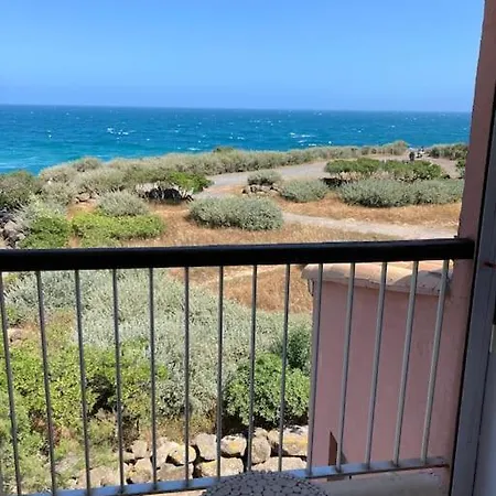 Agde, 2 Au Bord Des Falaises